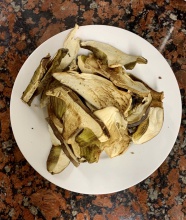 wild dried porcini mushrooms - product's photo